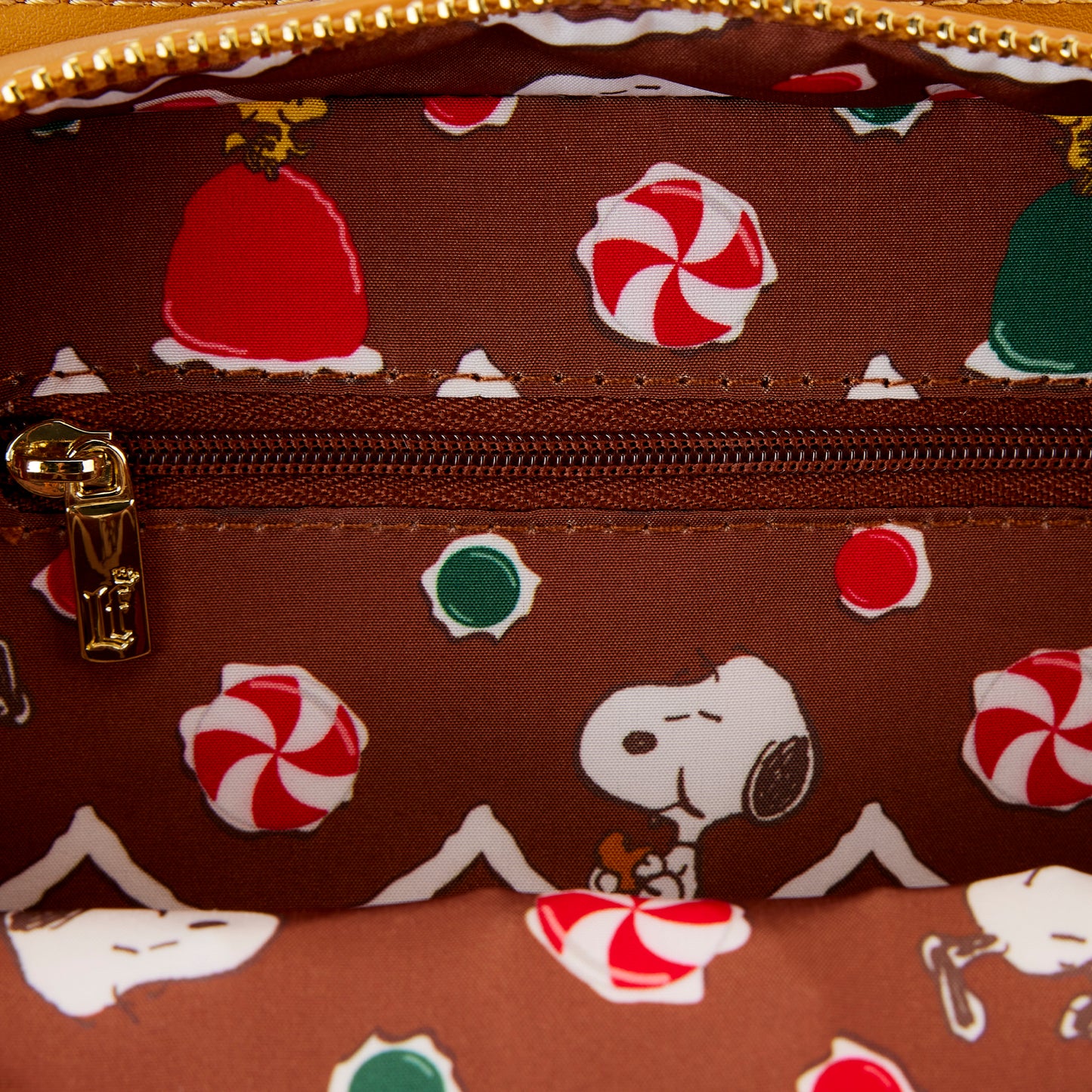 Loungefly Peanuts Snoopy Gingerbread House Scented Crossbody Purse *PRE-ORDER ITEM*