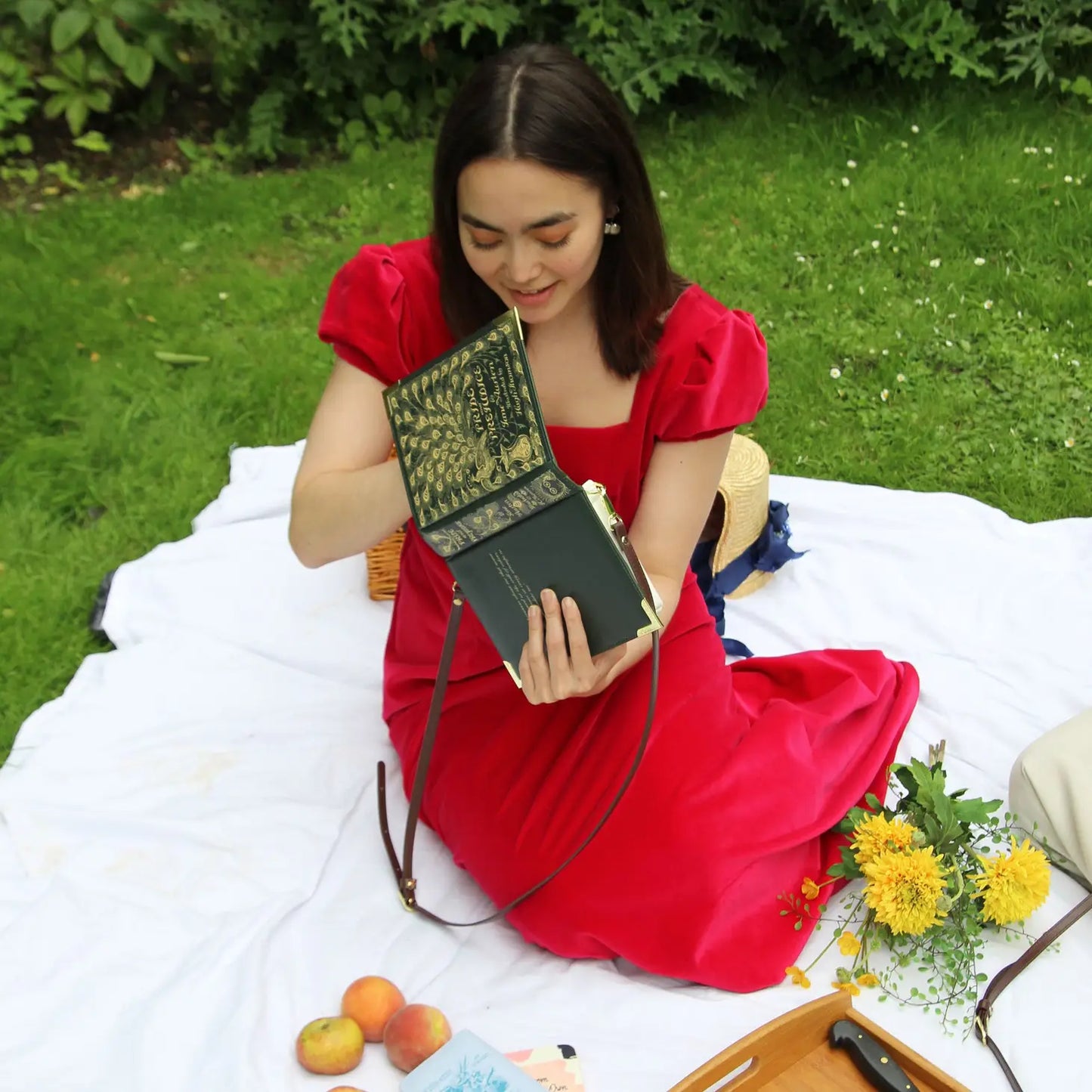 Well Read Pride And Prejudice Green Book Crossbody Purse Large Bag